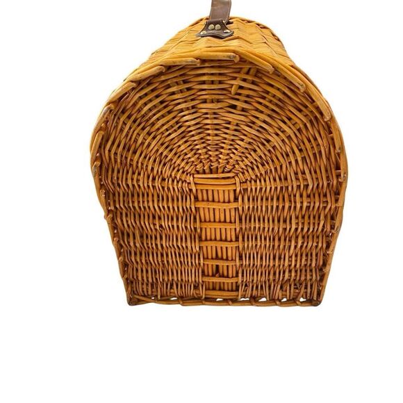 Medium Wicker Pet Carrier Plaid Lining Cat Dog Travel Vacation Luggage - Picture 7 of 16